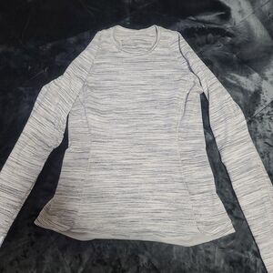Lululemon Athletica Gray Long Sleeve Top